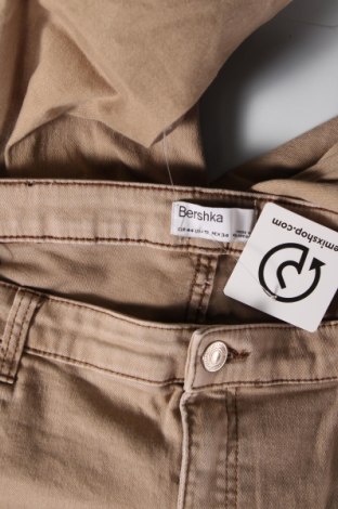 Γυναικείο Τζίν Bershka, Μέγεθος XL, Χρώμα Μαύρο, Τιμή 4,49 €