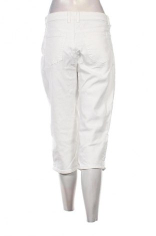 Damskie jeansy Capri, Rozmiar M, Kolor Biały, Cena 63,99 zł