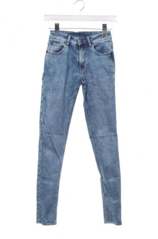 Damskie jeansy Cheap Monday, Rozmiar XXS, Kolor Niebieski, Cena 18,99 zł