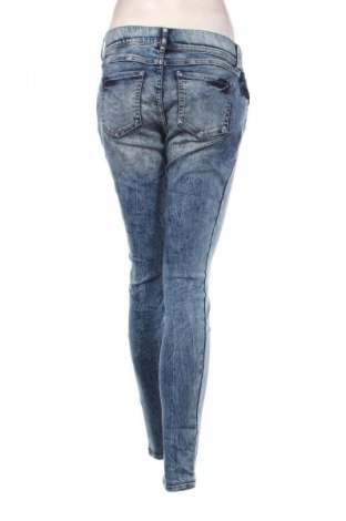 Damskie jeansy Denim 1982, Rozmiar M, Kolor Niebieski, Cena 24,99 zł