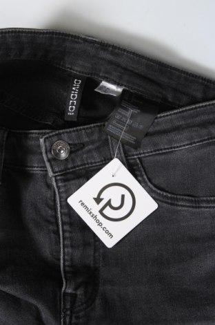 Damskie jeansy H&M Divided, Rozmiar XS, Kolor Szary, Cena 31,99 zł