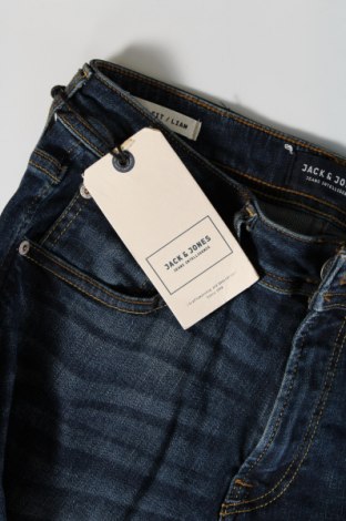 Dámske džínsy  Jack & Jones, Veľkosť M, Farba Modrá, Cena  37,58 €