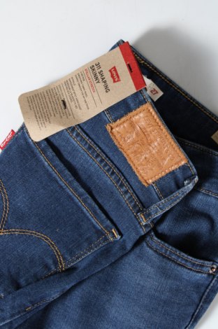 Blugi de femei Levi's, Mărime M, Culoare Albastru, Preț 147,99 Lei