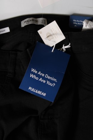 Dámské džíny  Pull&Bear, Velikost XL, Barva Černá, Cena  425,00 Kč