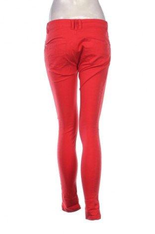 Damen Jeans Terranova, Größe M, Farbe Rot, Preis 9,49 €