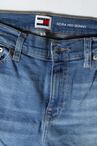 Dámske džínsy  Tommy Jeans, Veľkosť M, Farba Modrá, Cena  16,95 €