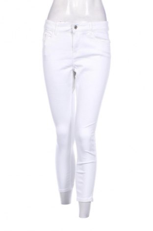 Damskie jeansy Vero Moda, Rozmiar L, Kolor Biały, Cena 108,99 zł