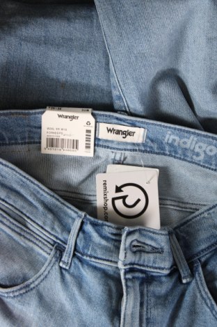 Γυναικείο Τζίν Wrangler, Μέγεθος M, Χρώμα Μπλέ, Τιμή 17,99 €