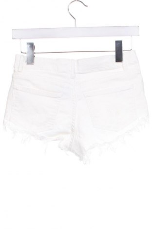 Damen Shorts Bershka, Größe XS, Farbe Weiß, Preis € 5,49