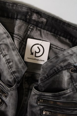 Pantaloni scurți de femei Rock Rebel, Mărime M, Culoare Gri, Preț 33,99 Lei