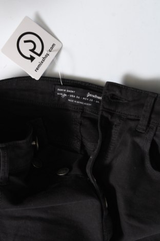 Pantaloni scurți de femei Stradivarius, Mărime M, Culoare Negru, Preț 19,99 Lei