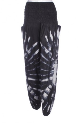 Pantaloni de femei, Mărime XS, Culoare Multicolor, Preț 22,99 Lei