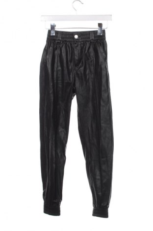 Pantaloni de femei Bershka, Mărime XS, Culoare Negru, Preț 33,99 Lei