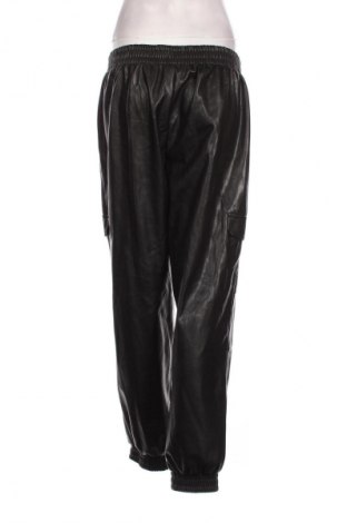 Pantaloni de femei Clockhouse, Mărime XL, Culoare Negru, Preț 29,99 Lei