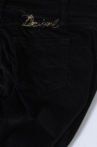 Pantaloni de femei Desigual, Mărime M, Culoare Negru, Preț 190,40 Lei