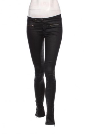 Pantaloni de femei Guess, Mărime S, Culoare Negru, Preț 133,99 Lei