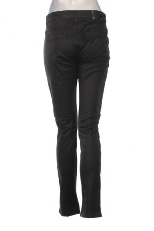 Damskie spodnie Jeans By Bessie, Rozmiar M, Kolor Czarny, Cena 44,99 zł