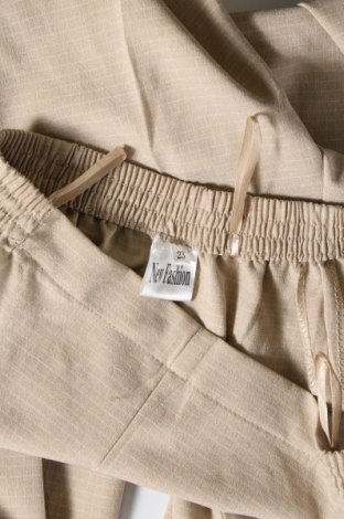 Damenhose New Fashion, Größe L, Farbe Beige, Preis € 9,49