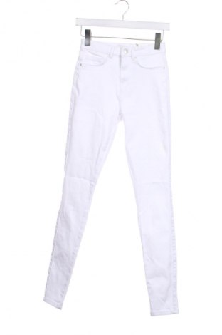 Pantaloni de femei ONLY, Mărime XS, Culoare Alb, Preț 89,99 Lei