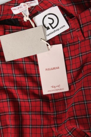 Dámské kalhoty  Pull&Bear, Velikost XS, Barva Červená, Cena  409,00 Kč