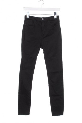 Damenhose Stradivarius, Größe S, Farbe Schwarz, Preis 6,99 €