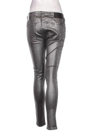 Damenhose Tigha, Größe M, Farbe Silber, Preis € 60,99