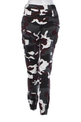 Pantaloni de femei Urban Classics, Mărime M, Culoare Multicolor, Preț 114,99 Lei