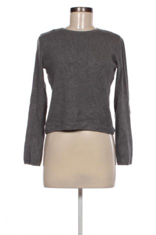 Damenpullover Bershka, Größe M, Farbe Grau, Preis € 8,49