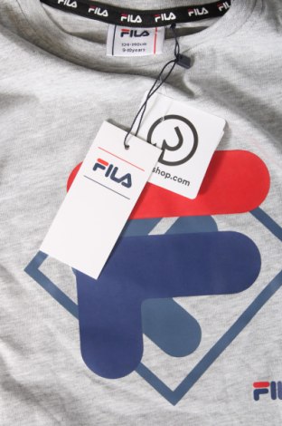 Детска тениска FILA, Размер 8-9y/ 134-140 см, Цвят Сив, Цена 44,99 лв.