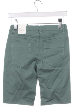 Kinder Shorts S.Oliver, Größe 10-11y/ 146-152 cm, Farbe Grün, Preis 9,49 €