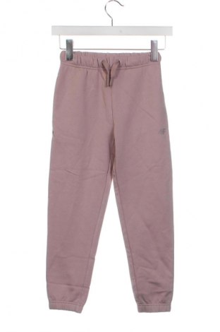 Pantaloni de trening, pentru copii 4F, Mărime 6-7y/ 122-128 cm, Culoare Mov, Preț 155,49 Lei