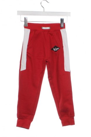 Pantaloni de trening, pentru copii Lee Cooper, Mărime 5-6y/ 116-122 cm, Culoare Roșu, Preț 128,99 Lei