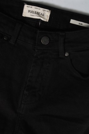 Pantaloni scurți de bărbați Pull&Bear, Mărime S, Culoare Negru, Preț 41,99 Lei