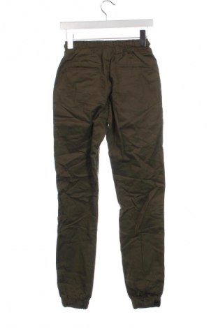 Herrenhose, Größe S, Farbe Grün, Preis € 6,99