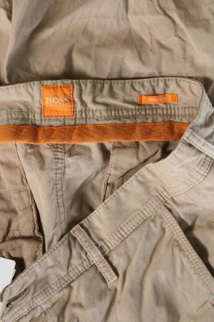 Herrenhose Boss Orange, Größe M, Farbe Beige, Preis € 95,99