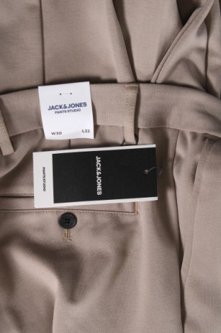 Ανδρικό παντελόνι Jack & Jones, Μέγεθος S, Χρώμα  Μπέζ, Τιμή 46,99 €