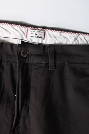 Pantaloni de bărbați Jack & Jones, Mărime XL, Culoare Negru, Preț 68,99 Lei