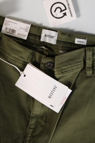 Herrenhose Mustang, Größe L, Farbe Grün, Preis € 47,99