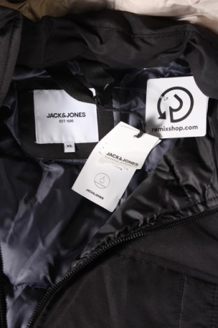 Ανδρικό μπουφάν Jack & Jones, Μέγεθος XL, Χρώμα Μαύρο, Τιμή 34,99 €