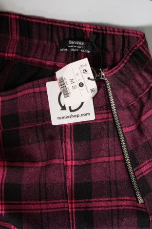 Sukně Bershka, Velikost M, Barva Vícebarevné, Cena  269,00 Kč