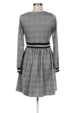 Kleid, Größe M, Farbe Grau, Preis € 8,49