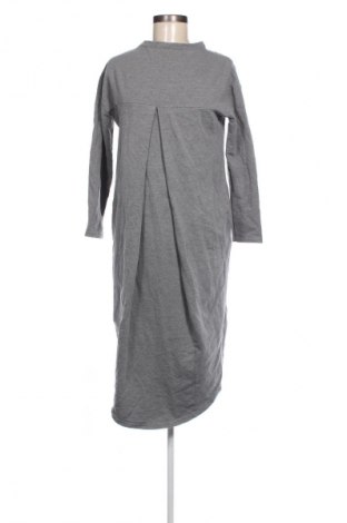 Kleid, Größe M, Farbe Grau, Preis 5,99 €