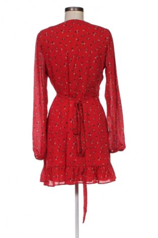 Kleid, Größe M, Farbe Rot, Preis € 6,99