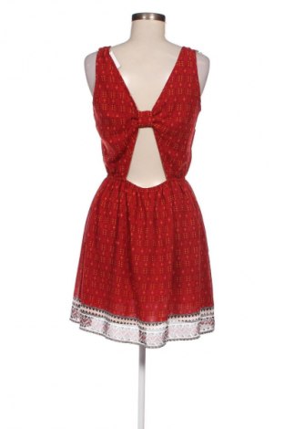 Kleid, Größe M, Farbe Rot, Preis 6,99 €