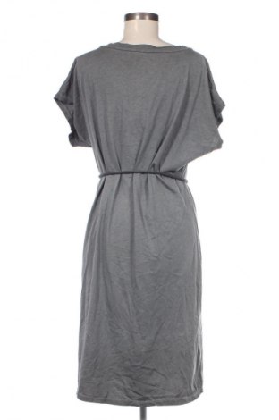 Kleid, Größe M, Farbe Grau, Preis 6,49 €