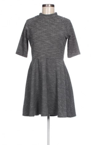 Kleid Apricot, Größe L, Farbe Grau, Preis € 5,99