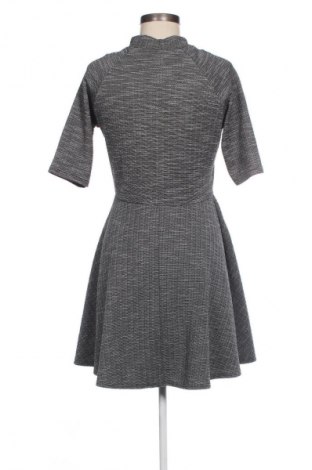 Kleid Apricot, Größe L, Farbe Grau, Preis € 5,99