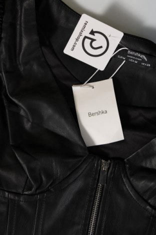 Рокля Bershka, Размер M, Цвят Черен, Цена 30,99 лв.