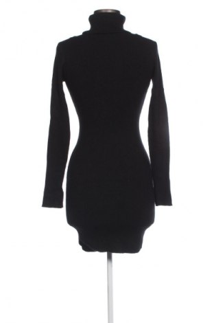 Kleid Bershka, Größe M, Farbe Schwarz, Preis € 9,49