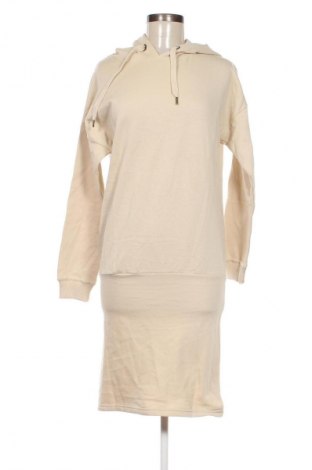 Kleid DEF, Größe S, Farbe Beige, Preis € 6,99